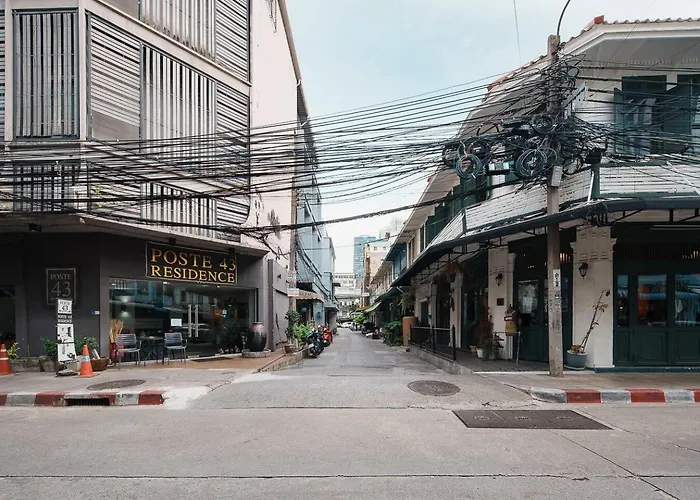 Non The Post And Barber 3 Bedroom Riverside Shophouse With King And Twin Ferienhaus Bangkok